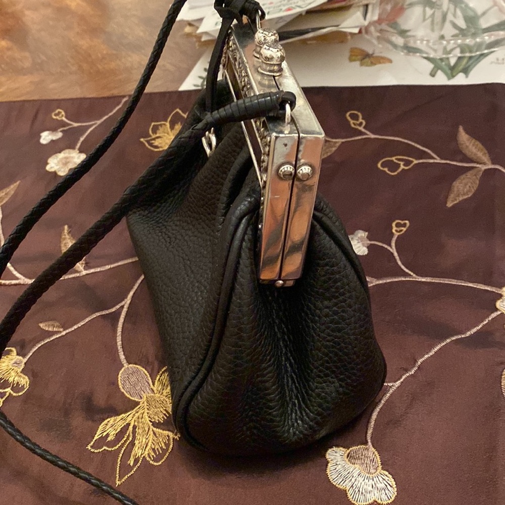 Vintage EUC Brighton Bag…black leather with  lovely silver hardware - Picture 3 of 9